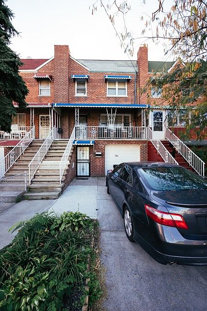 1st image of 3645 Fenton Ave