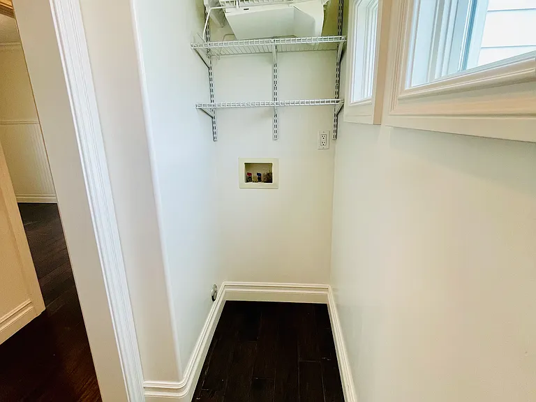 200 Sapphire Ave #200 — Photo 42
