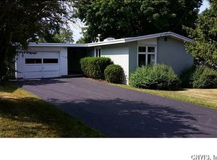 212 Pine Grove St, Syracuse, NY 13210