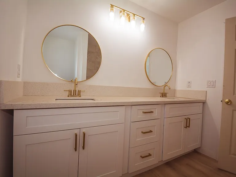8258 Bennett Ave — Photo 23