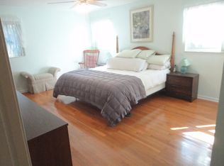 8880 124th St, Seminole, FL 33772
