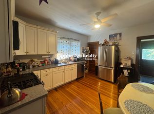 8 Foskett St #2T, Somerville, MA 02144