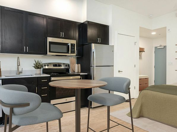 330 NE Dekum St #305