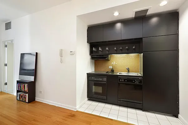 Rented by Corcoran | media 18