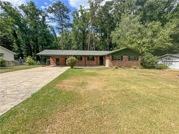 3345 Linda Dr, Lithia Springs, GA 30122