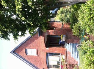 550 NE 83rd St, Seattle, WA 98115