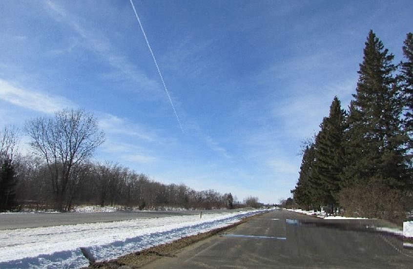 2nd image of 560 Camelot Rd