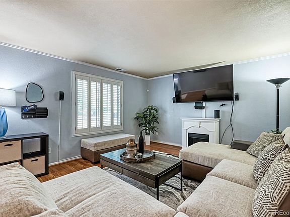 5th image of 1215 Finch Avenue