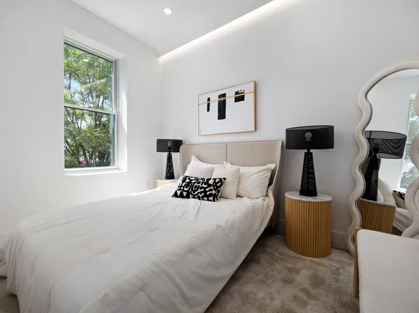 703 Coney Island Avenue image 6 of 18