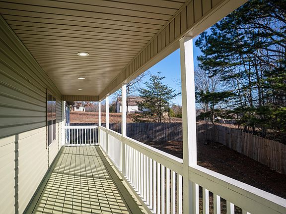 5th image of 254 Home Place Ct SE