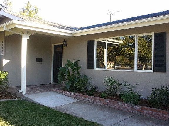 3rd image of 1330 Garrans Dr