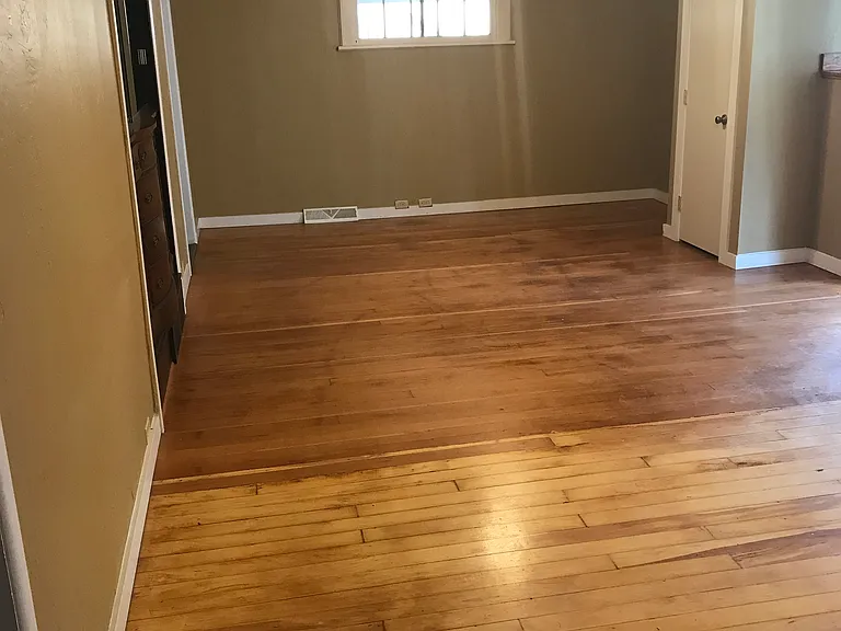 326 Pine St — Photo 3