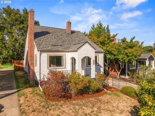 4405 SE Taggart St, Portland, OR 97206
