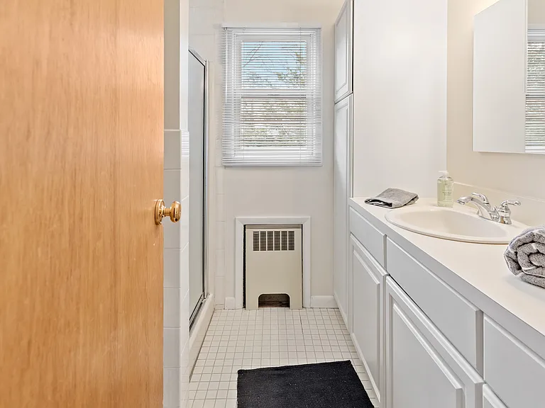 74 Scotts Landing Rd — Photo 20
