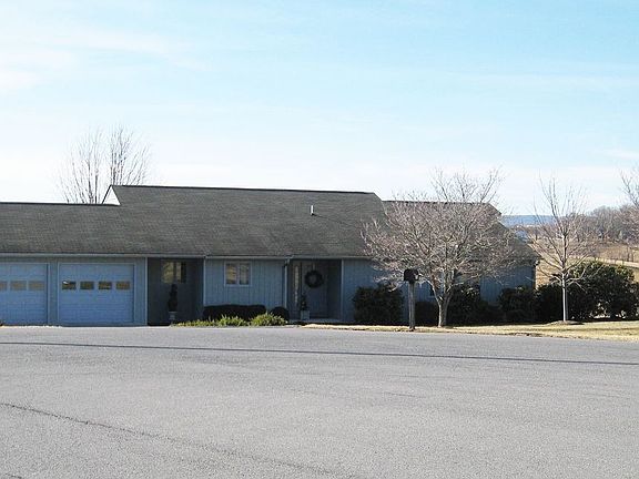 2nd image of 3848 Bainbridge Dr