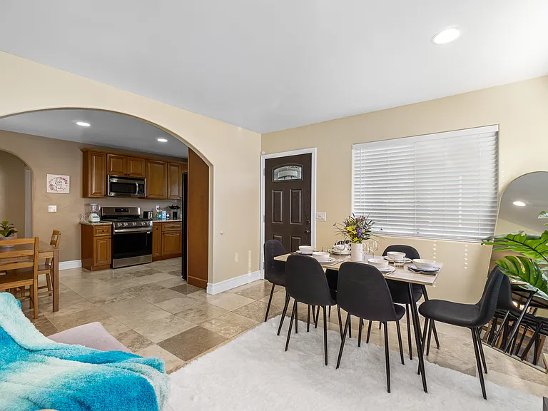 A roomy dining space perfect for family dinners or friendly gatherings.