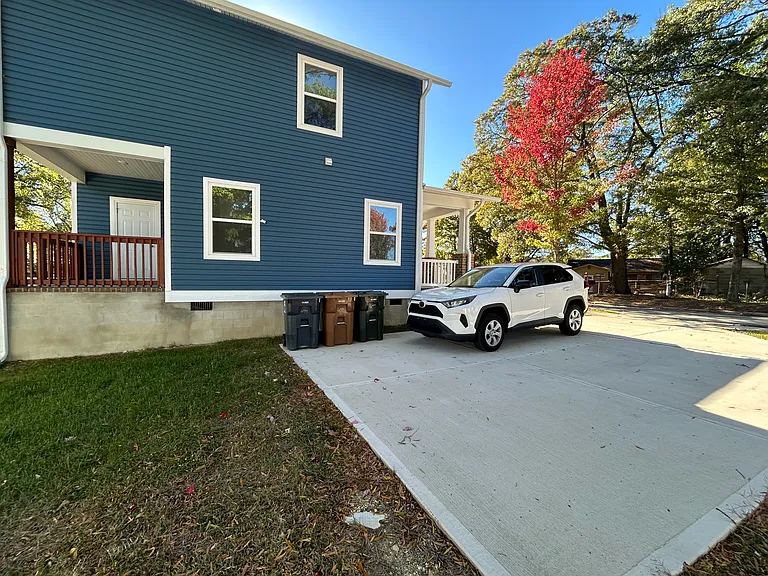 699 Dorgan Ave — Photo 10