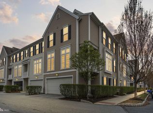 3025A Meridian Cmns, Mechanicsburg, PA 17055