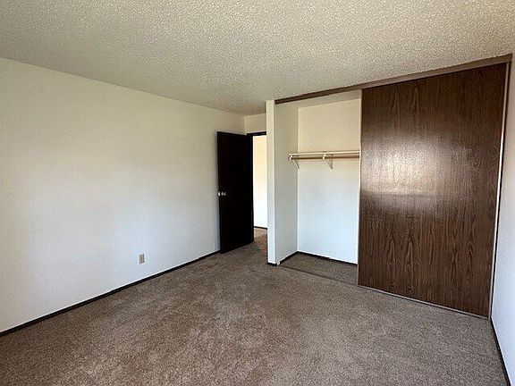 5th image of 8390 Jasmine St #8