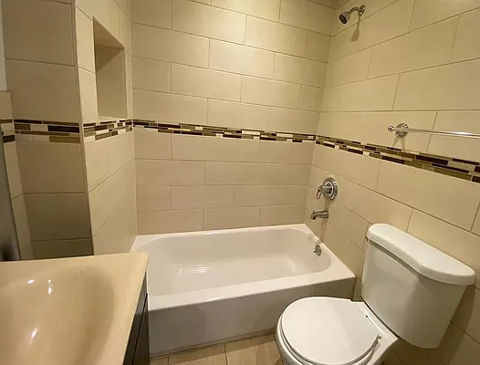 Rented by REAL New York | media 15