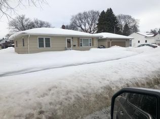 921 14th St S, Moorhead, MN 56560
