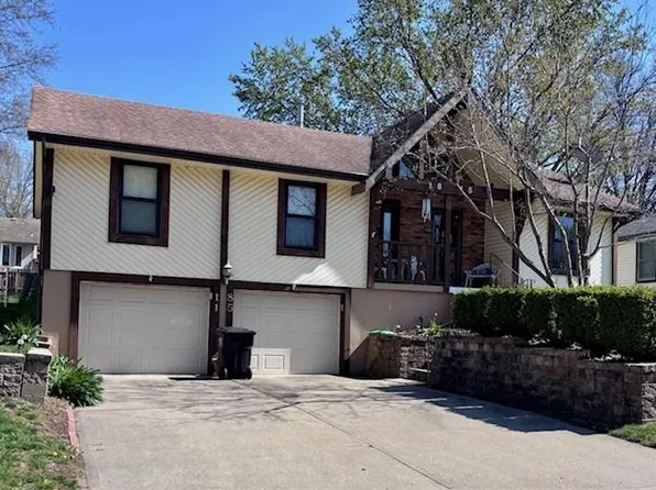 1815 N Lazy Branch Rd, Independence, MO 64058