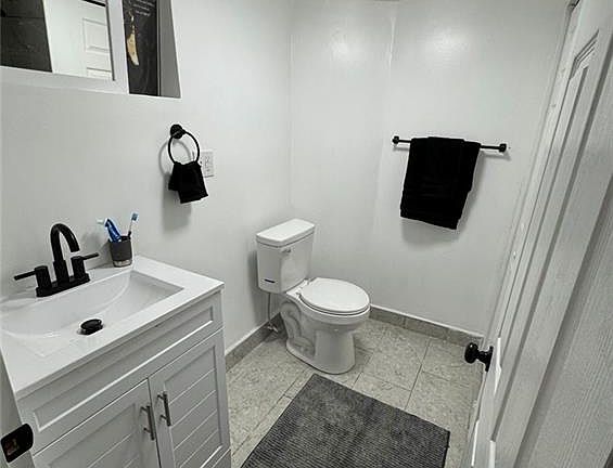 5th image of 156-160 Bridgham St