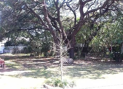 4th image of 9603 N Armenia Ave