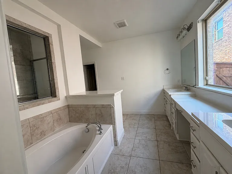 16000 High Line Dr — Photo 12