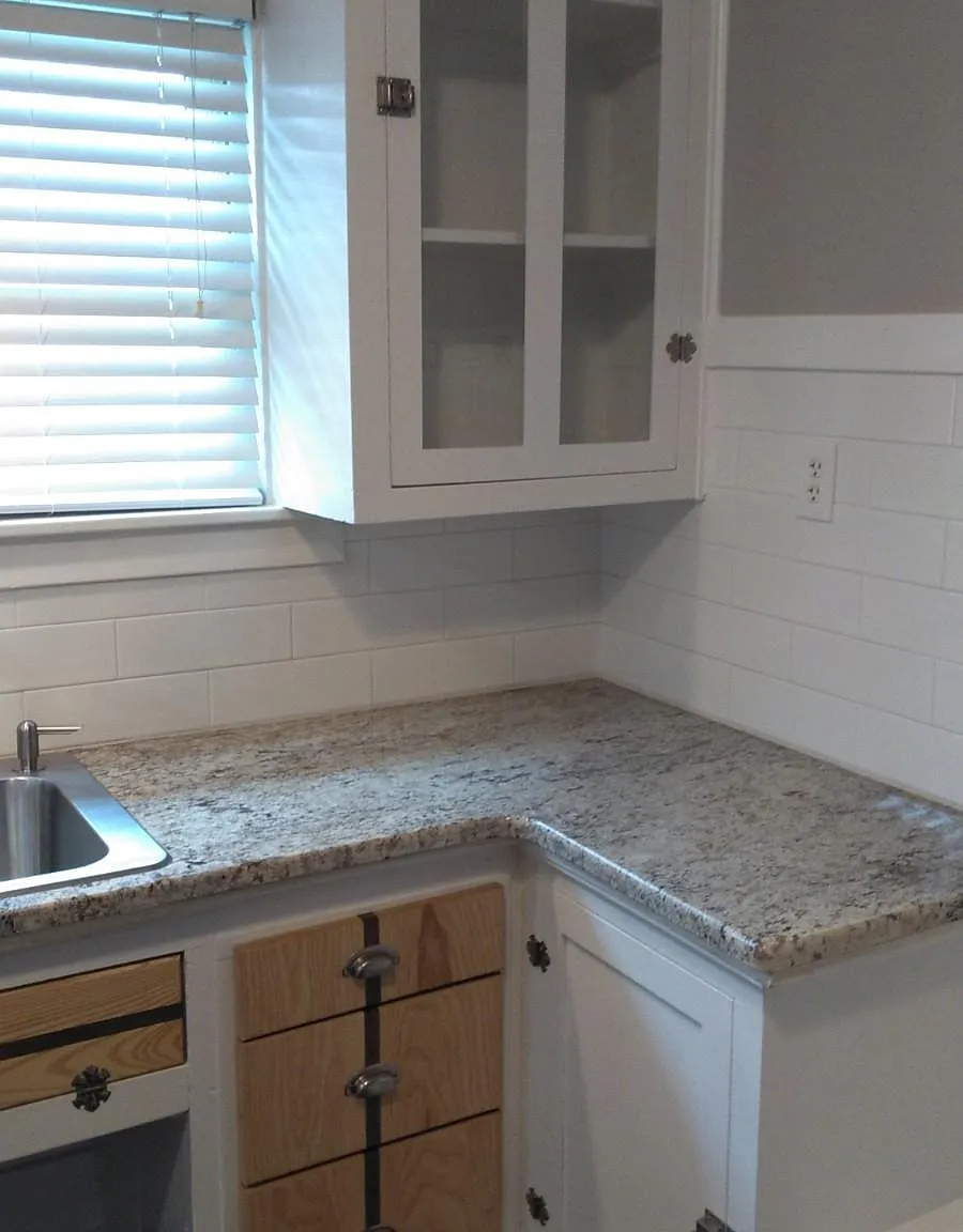 329 Hickok Ave — Photo 1