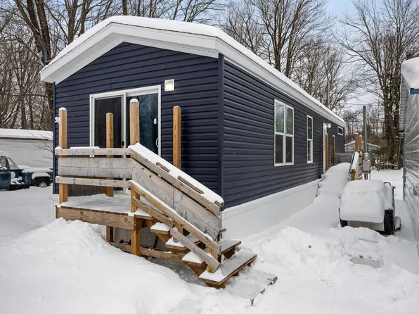 3423 N Circle Dr NE, Kalkaska, MI 49646