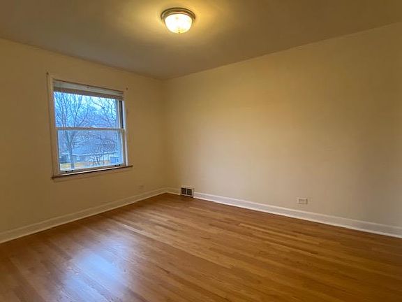 5th image of 533 N Lombard Ave #1