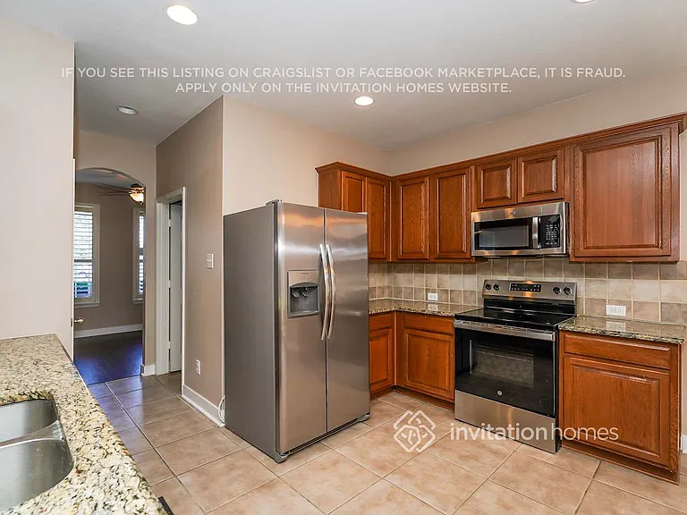 12316 Coral Dr — Photo 10