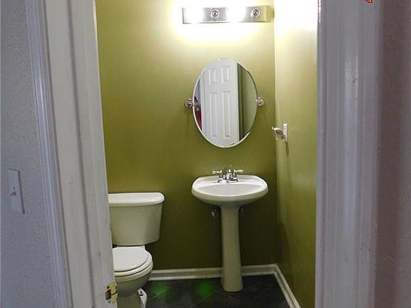 2nd image of 4050 River Breeze Cir