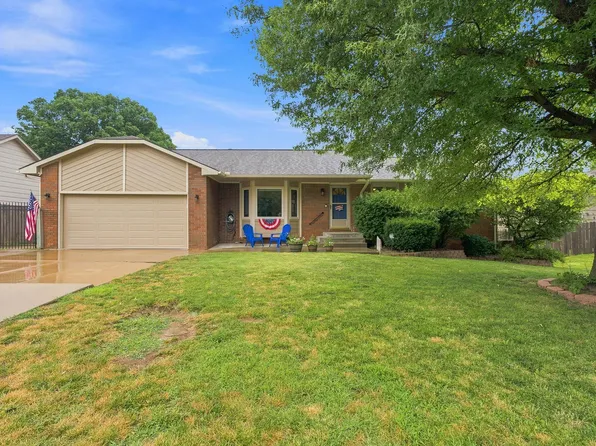 1113 N Ridgecrest Rd, Derby, KS 67037