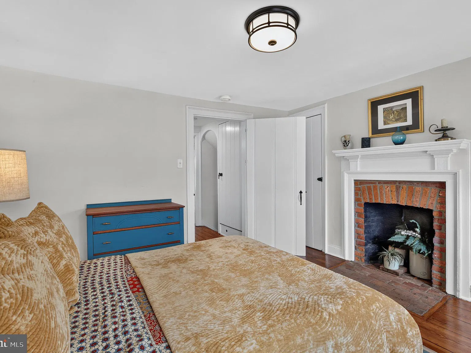 3 bed, 2.0 bath, 1560 sqft, $3,195 — Photo 1