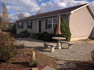 504 Old Staver Rd, Reinholds, PA 17569