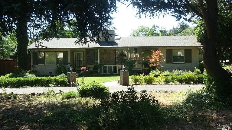 760 McClay Rd photo 1