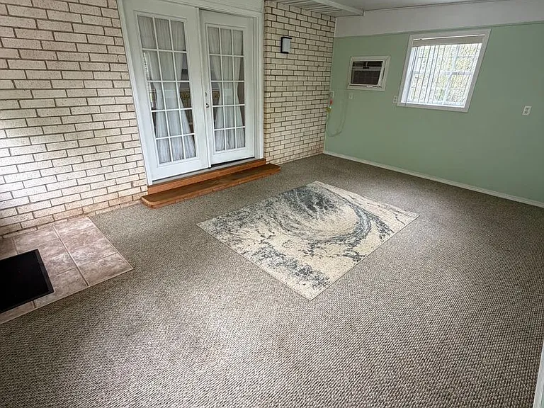 412 S Duke Ave — Photo 18
