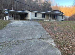 67 Blankenship Blvd, Thelma, KY 41260