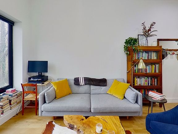 3rd image of 45 Troutman St #2B