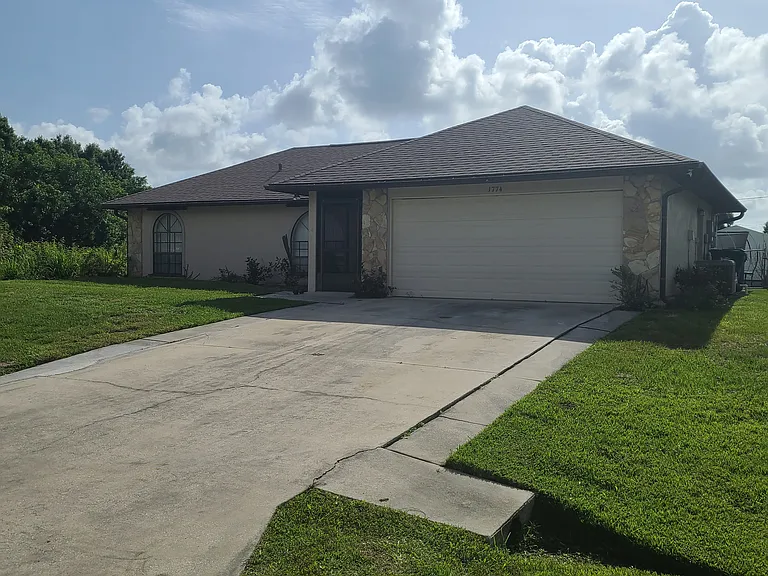 1774 Mistletoe St — Photo 1