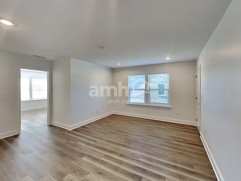 214 Argea Dr — Photo 8