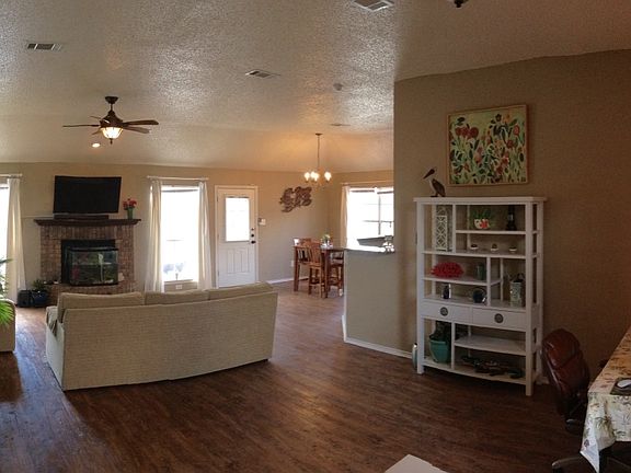 3rd image of 520 Moccasin Dr