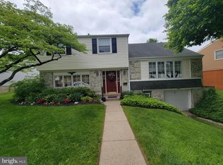 11607 Proctor Rd, Philadelphia, PA 19116