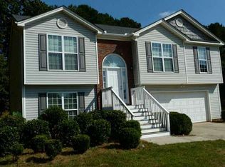 397 E Sycamore Dr, Winder, GA 30680