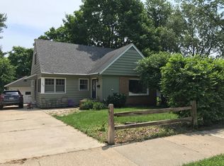 313 Glenway St, Madison, WI 53705