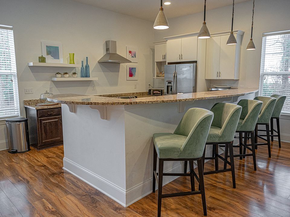 Enjoy the Clubhouse Kitchen at Hawthorne at Murrayville