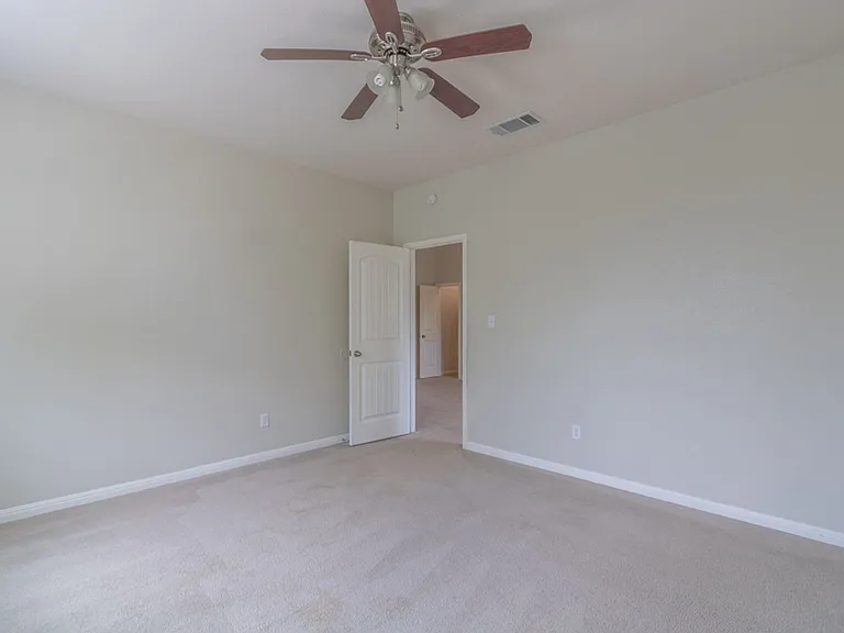 18601 Derby Hill Ln — Photo 37