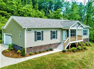115 Luther Cove Rd, Candler, NC 28715
